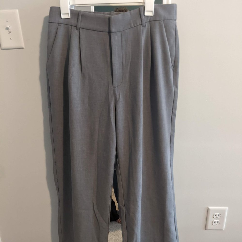 A&F Sloane Tailored Pant in Grey NWT